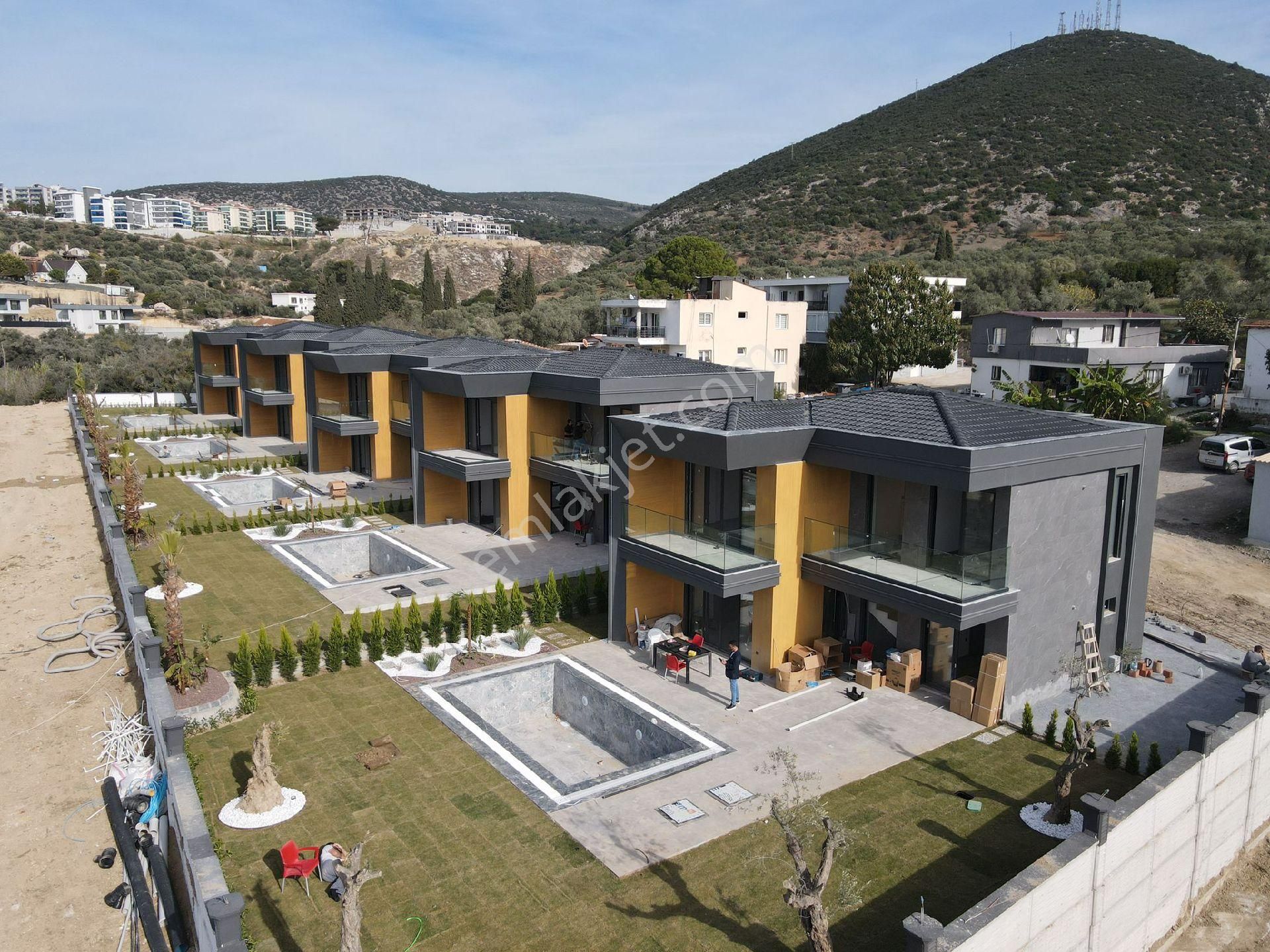 Kuşadası Merkezde 5+2 Özel Havuzlu Müstakil Bahçeli Müstakil Villa - Görsel 3