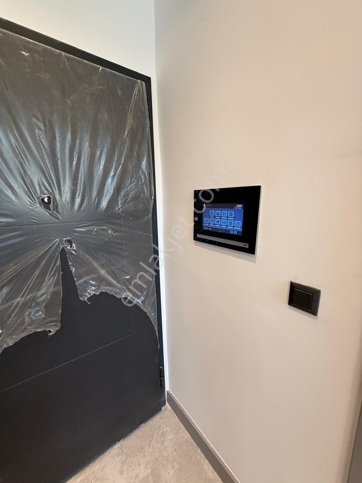 Kuşadası Merkezde 5+2 Özel Havuzlu Müstakil Bahçeli Müstakil Villa - Görsel 23