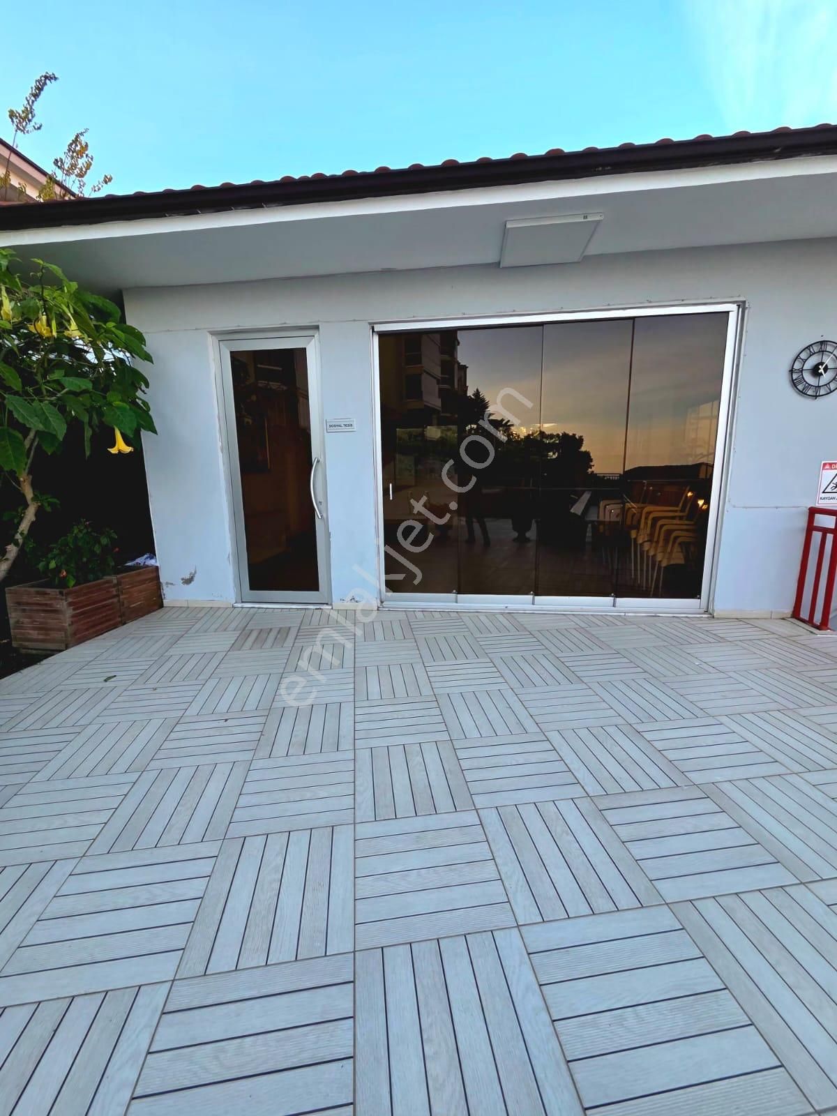Denize Yürüme Mesafesinde | Deniz Manzaralı | Lüks Sitede 3+1 Daire - Görsel 4