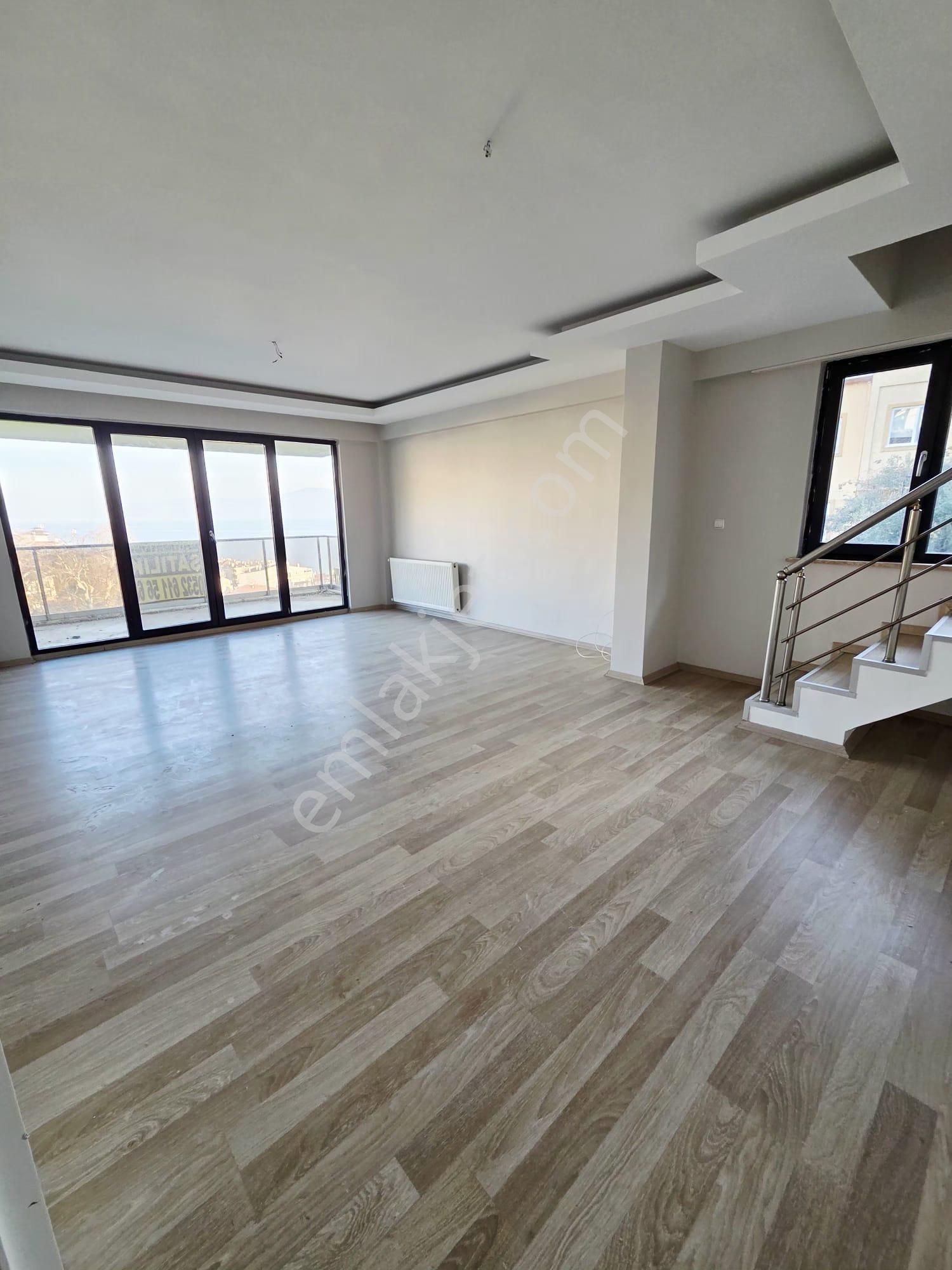 Denize Yürüme Mesafesinde | Deniz Manzaralı | Lüks Sitede 3+1 Daire - Görsel 17