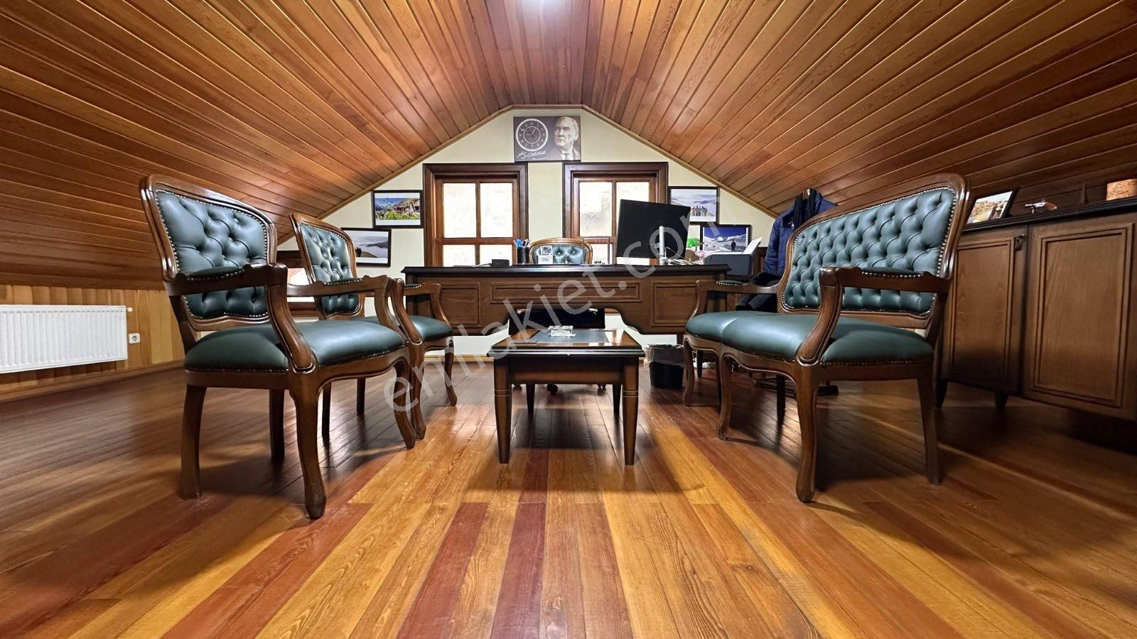 Ev Fıyatına Bakırkoyde 3,5 Katlı Köşk + 1,5 Katlı Dükkanıyla Satılık Bına - Görsel 26