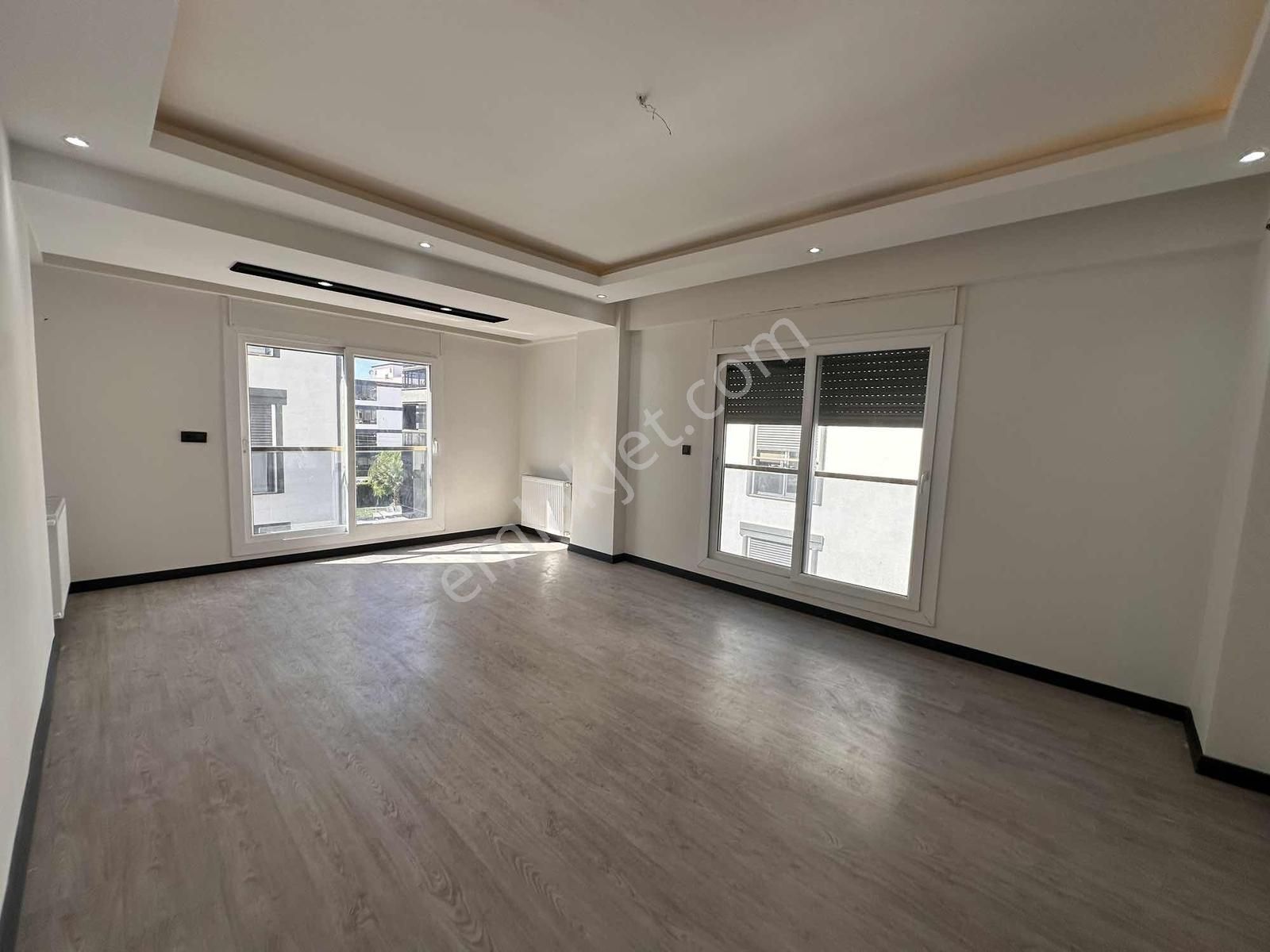 Uygan'dan Torbalı Mah. 3+1 150m² Havuzlu Site İçi Lüx Arakat - Görsel 6