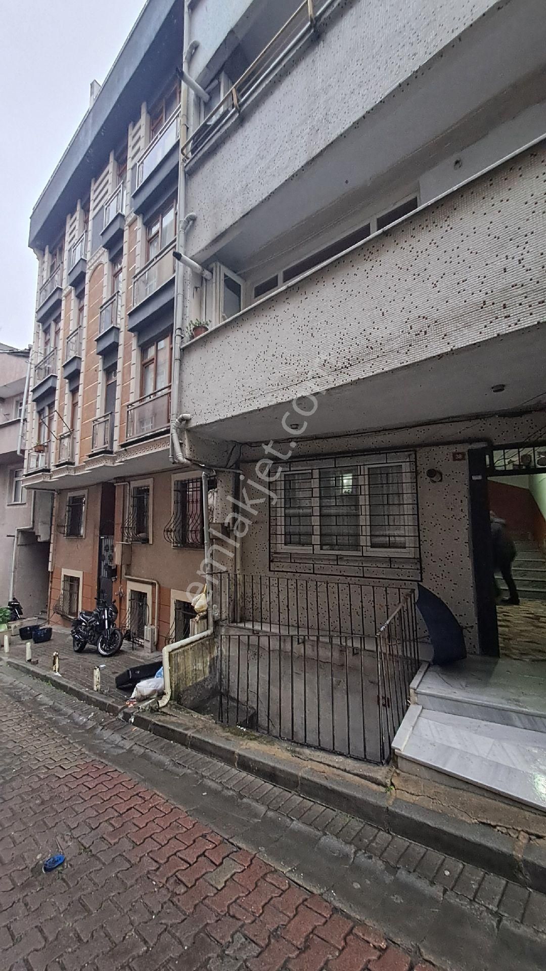 Kağıthane Telsizler De Kiralık Fül Eşyalı(1.5.+1).yüksek Girişi Aydınlık Daire