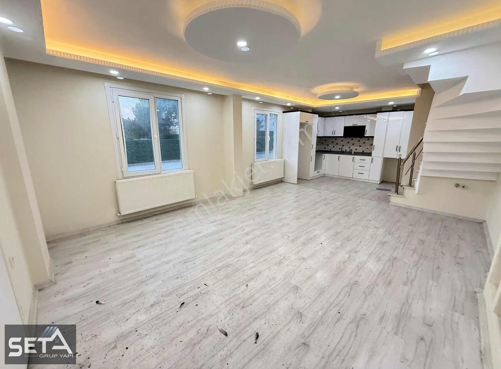 ▃▅▇seta Grup▇▅▃ Geniş Bahçeli Tam Merkezde Kombi Petekli Villa - Görsel 3