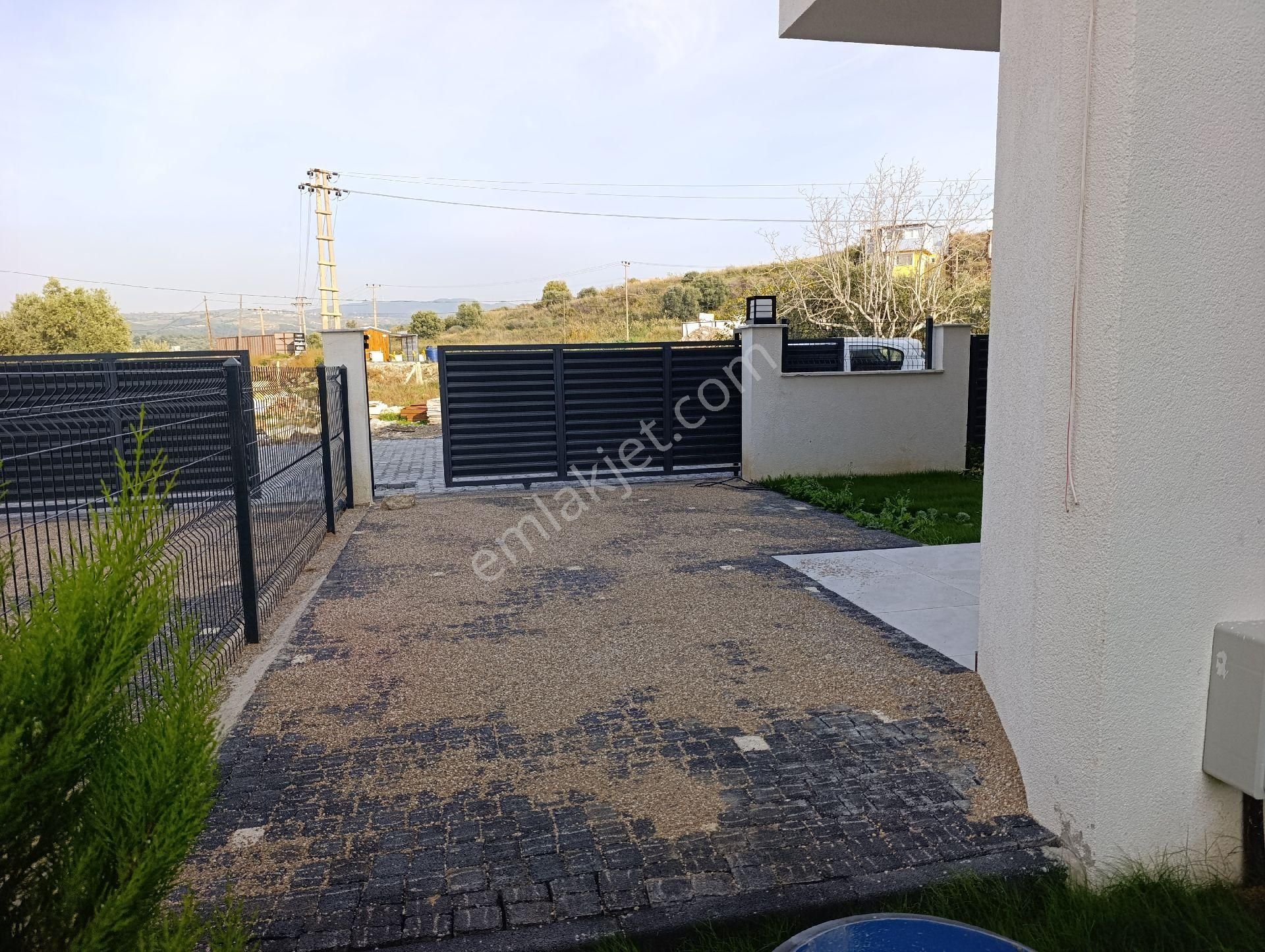 Kuşadası Davutlar'da Müstakil Havuzlu Yeni Projede 3+1 Satılık Villa - Görsel 35