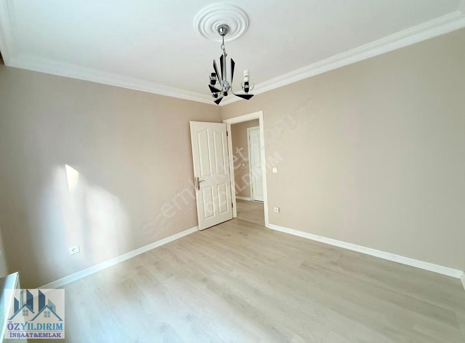 Sancaktepe Sarigazi İnönü De Metroya Çok Yakın 3+1 Daire - Görsel 4