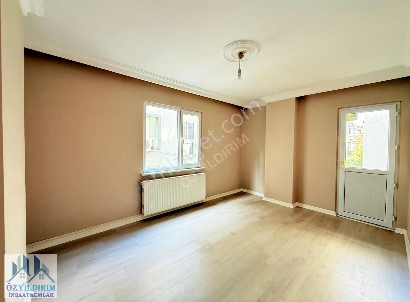 Sancaktepe Sarigazi İnönü De Metroya Çok Yakın 3+1 Daire