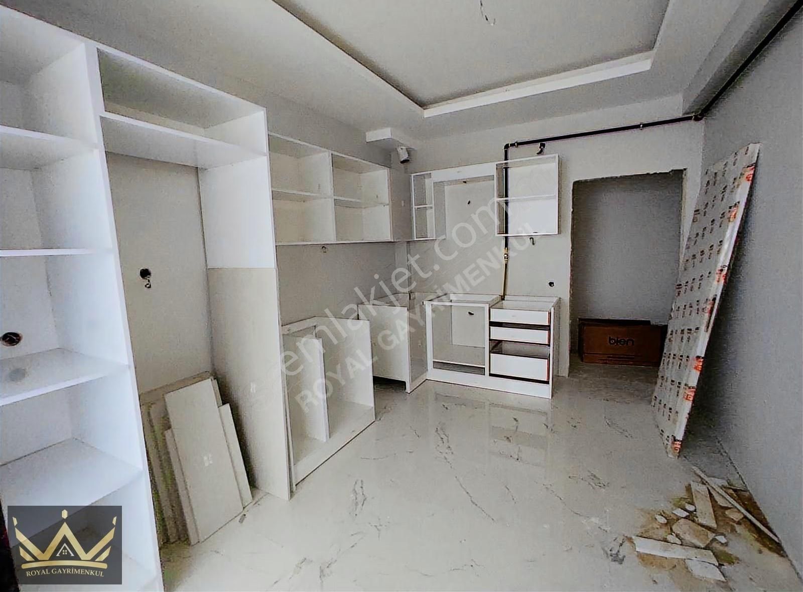 Royal Den Yunusemre De Cadde Üzeri Sıfır 2+1 Daire Satılıktır. - Görsel 13