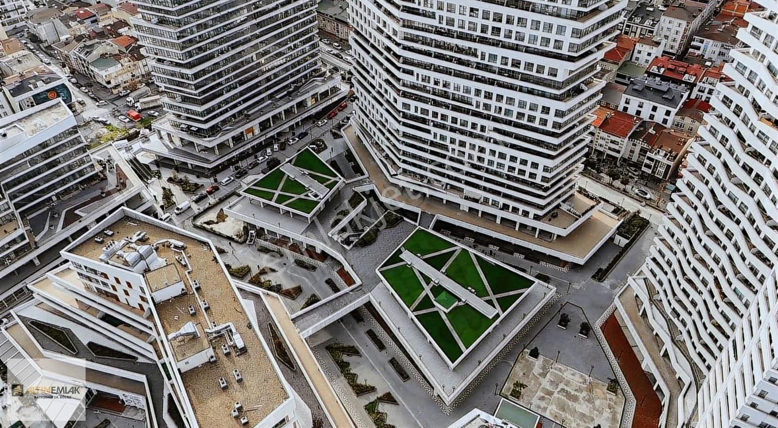 Nivo İstanbul Avm Satılık Dükkan C Blok Giriş Kapısı Karşısı 46m