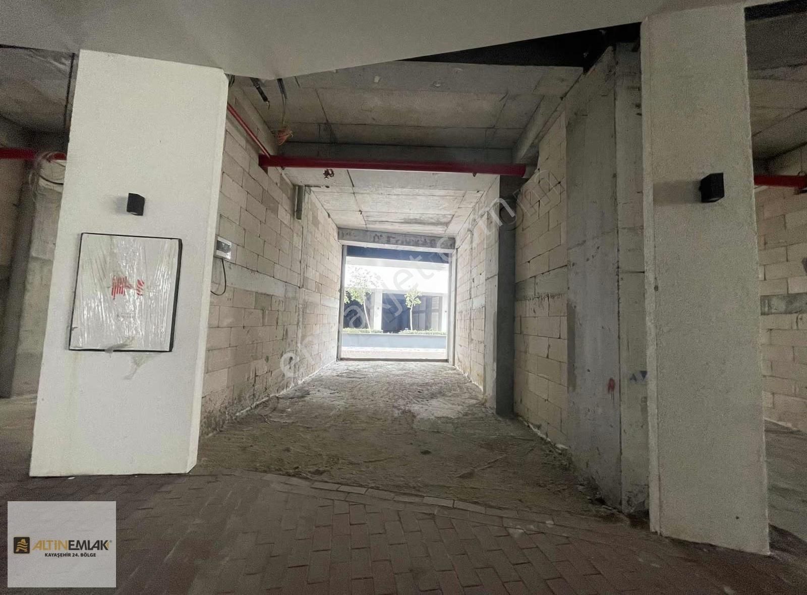 Nivo İstanbul Avm Satılık Dükkan C Blok Giriş Kapısı Karşısı 46m - Görsel 24