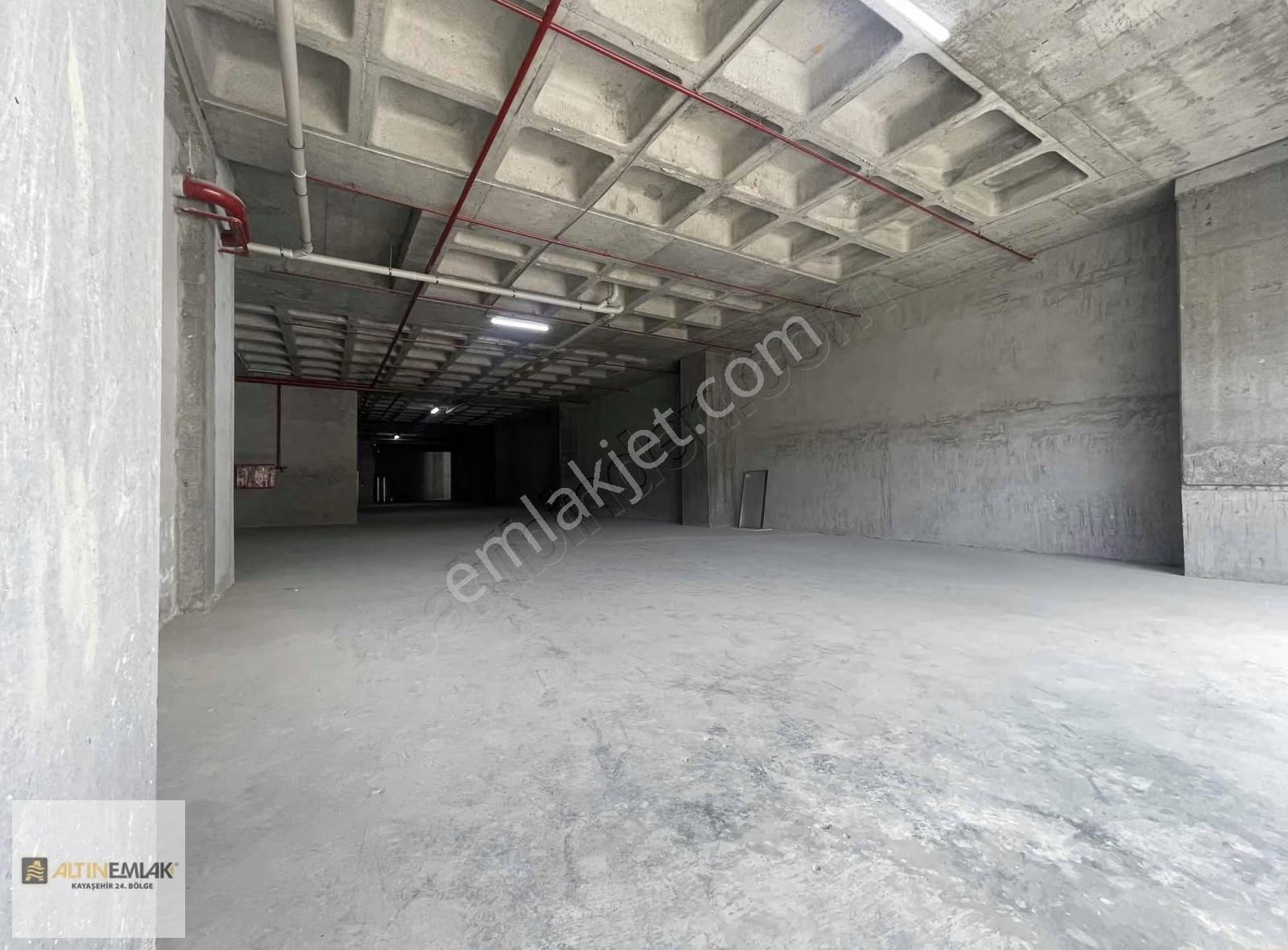 Başakşehir Ziya Gökalp Tır Yanaşır Kiralık Dükkan - Görsel 15