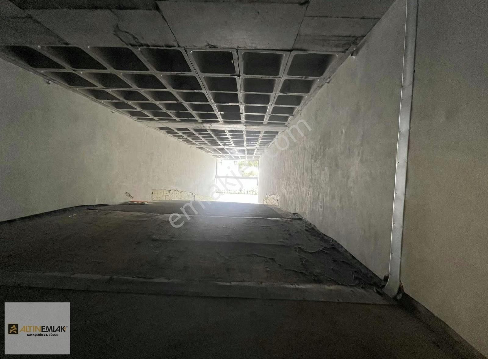 Başakşehir Ziya Gökalp Tır Yanaşır Kiralık Dükkan - Görsel 18