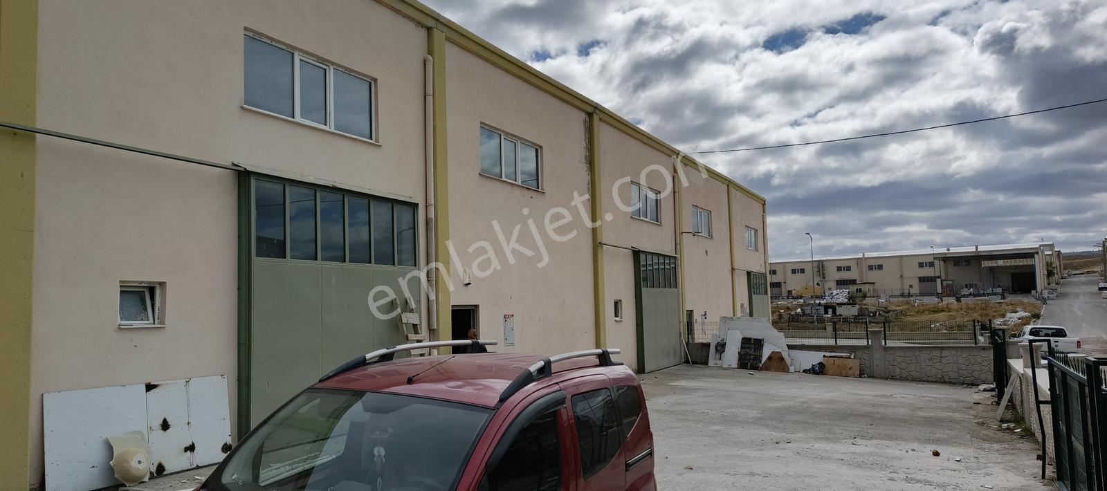 Mamakta Ortaköy De Hazır Kiralık İmalathane