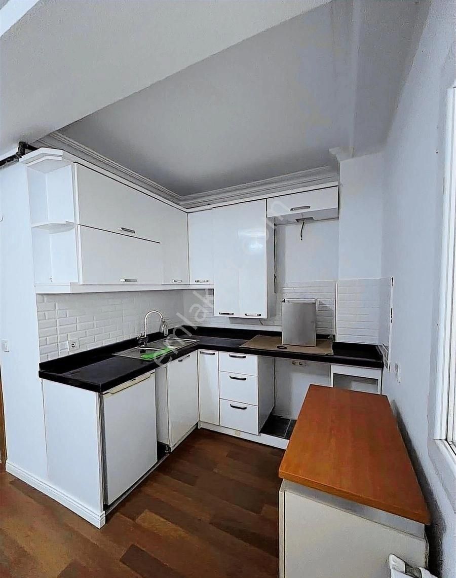 Cumhuriyet Mahallesinde 2+1 Amerikan Mutfak Ters Dublex