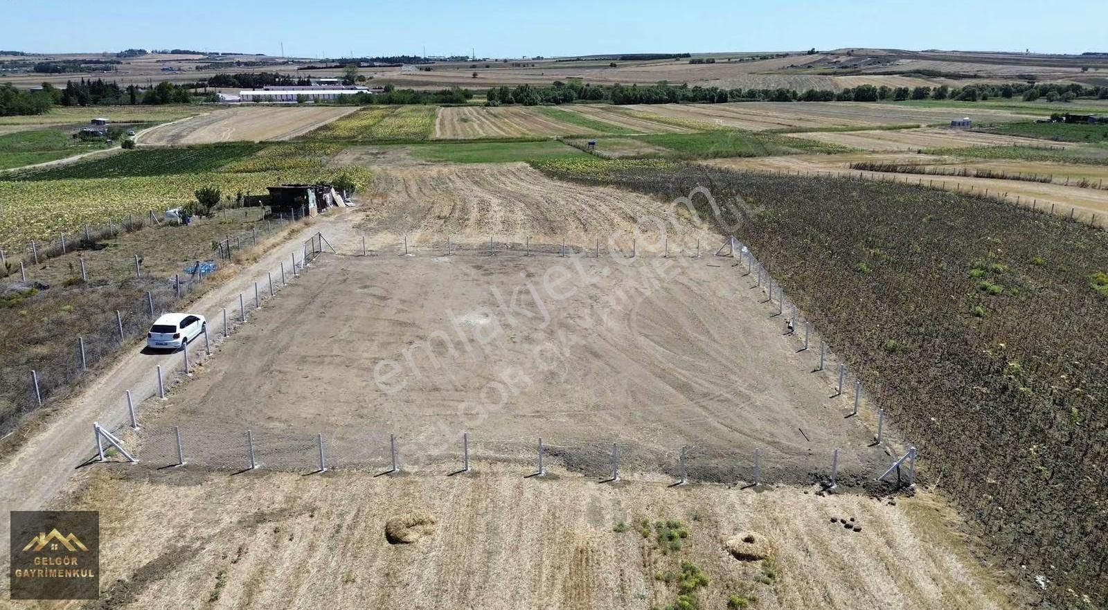 Silivri Seymen 1.125m2 Tel Çevrili Köyün Altında Satılık Tarla - Görsel 2