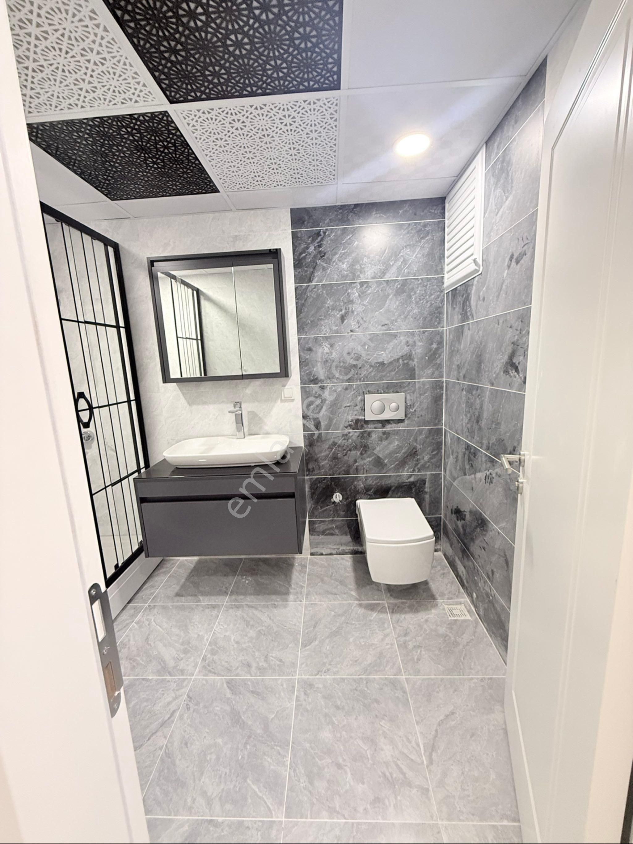 Çerkezköy Narin Caddesinde 4+1 Site İçinde Harika Bir Daire - Görsel 18