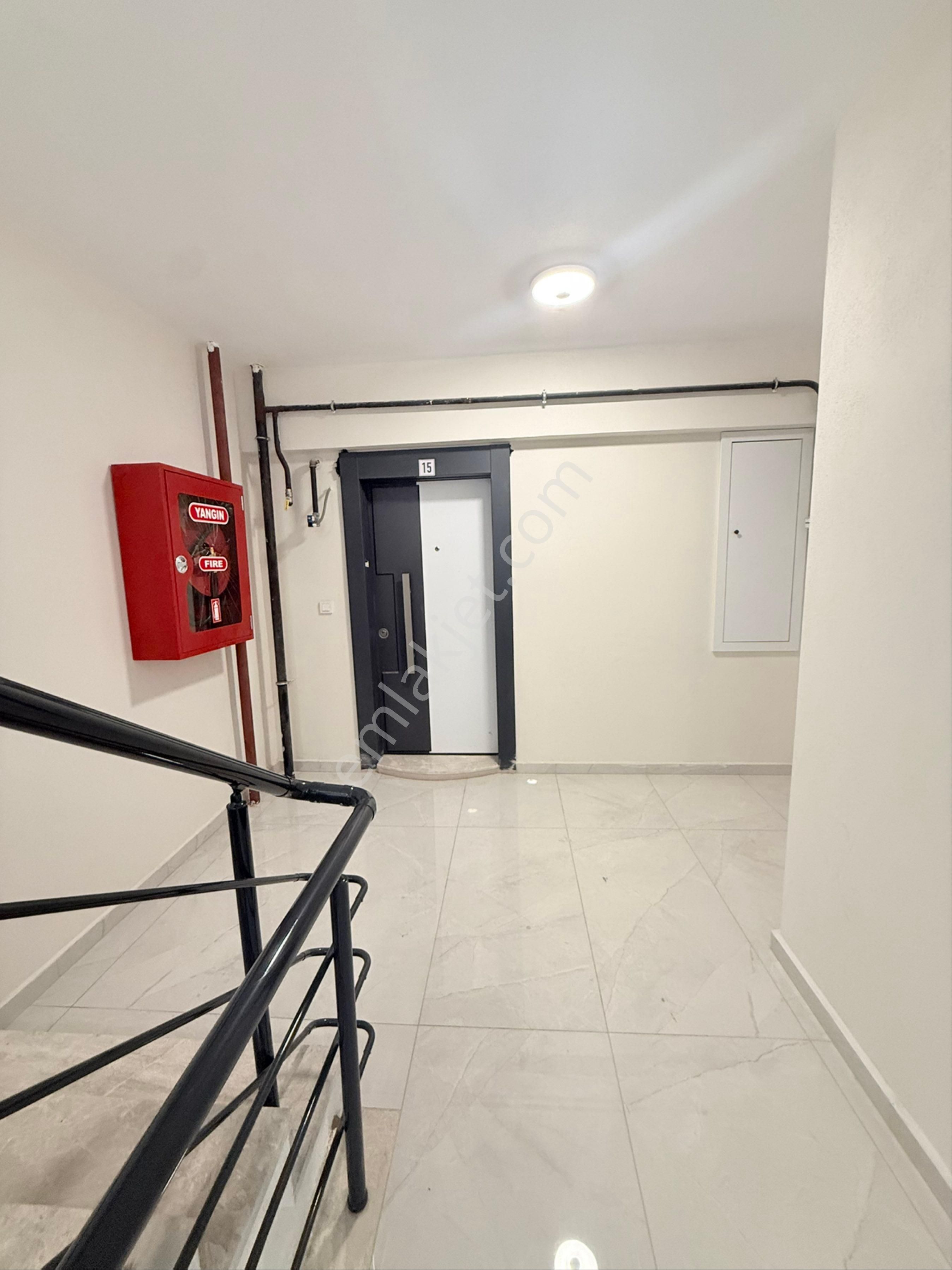 Çerkezköy Narin Caddesinde 4+1 Site İçinde Harika Bir Daire - Görsel 33