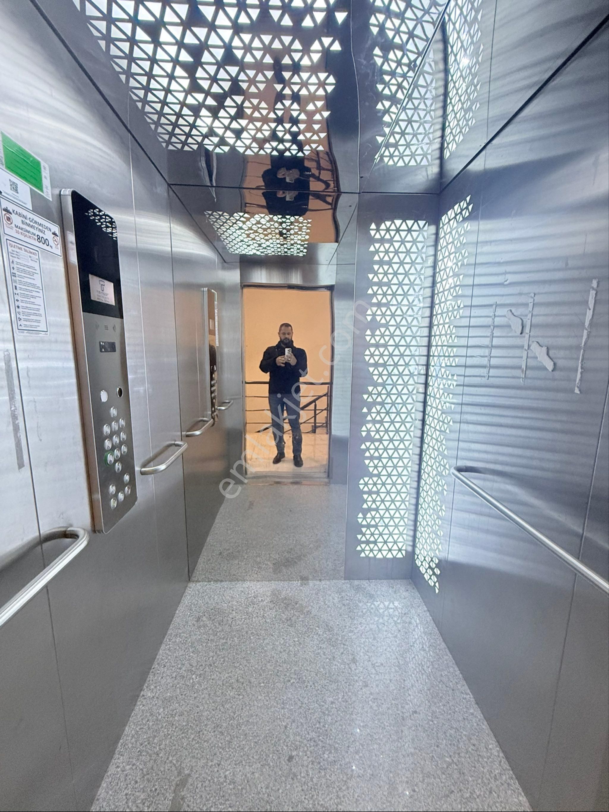 Çerkezköy Narin Caddesinde 4+1 Site İçinde Harika Bir Daire - Görsel 3