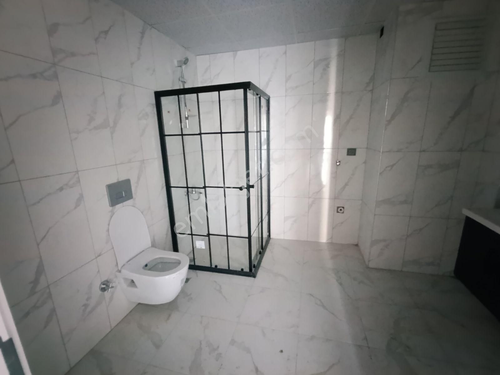 Yomra Merkez'de Ana Caddeye 40metre Mesafede Satılık Sıfır Daire - Görsel 14