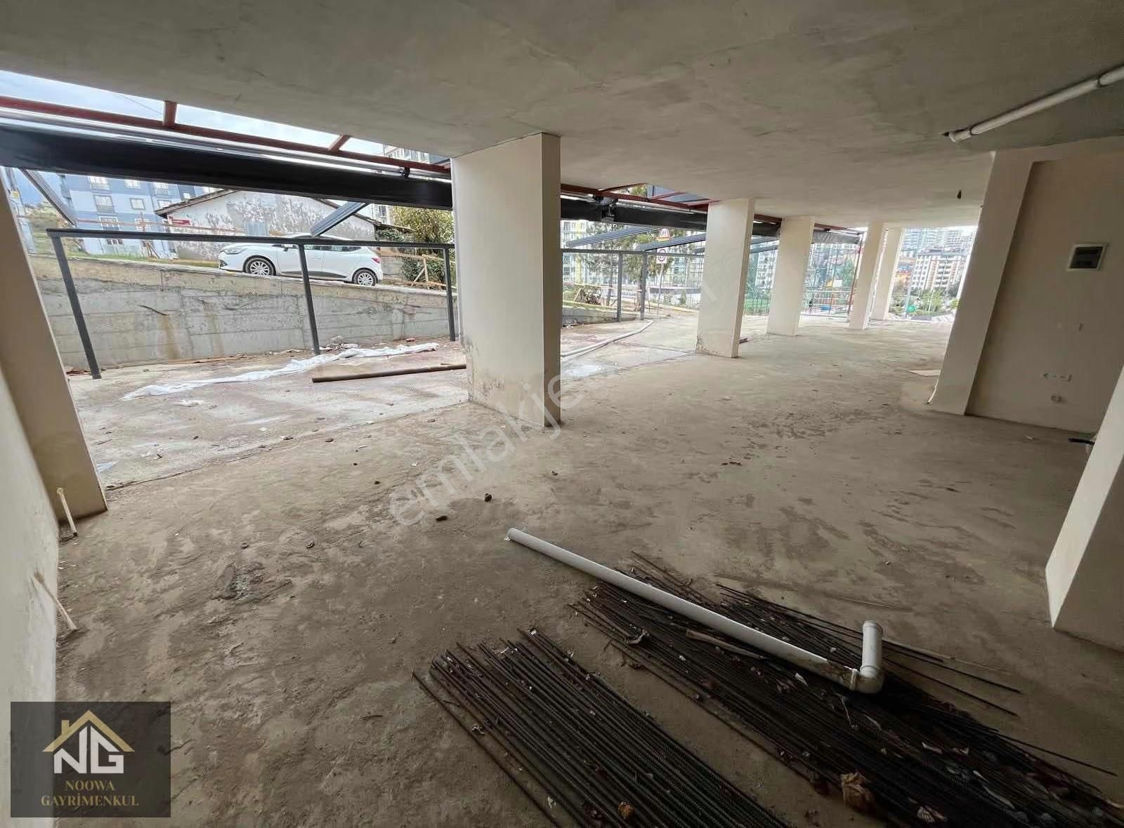 Pendik Ahmet Yesevide Okul Ve Site Yanı 400 M2 Kiralık Dükkan - Görsel 12