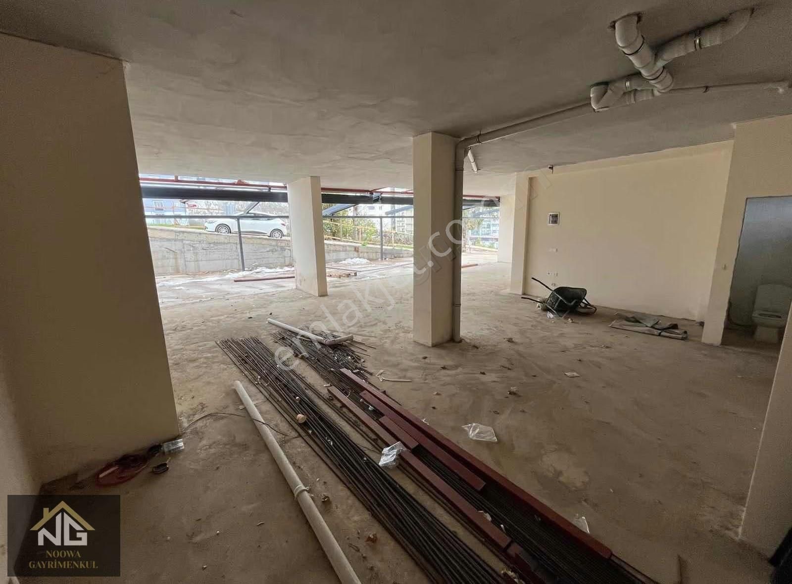 Pendik Ahmet Yesevide Okul Ve Site Yanı 400 M2 Kiralık Dükkan - Görsel 11