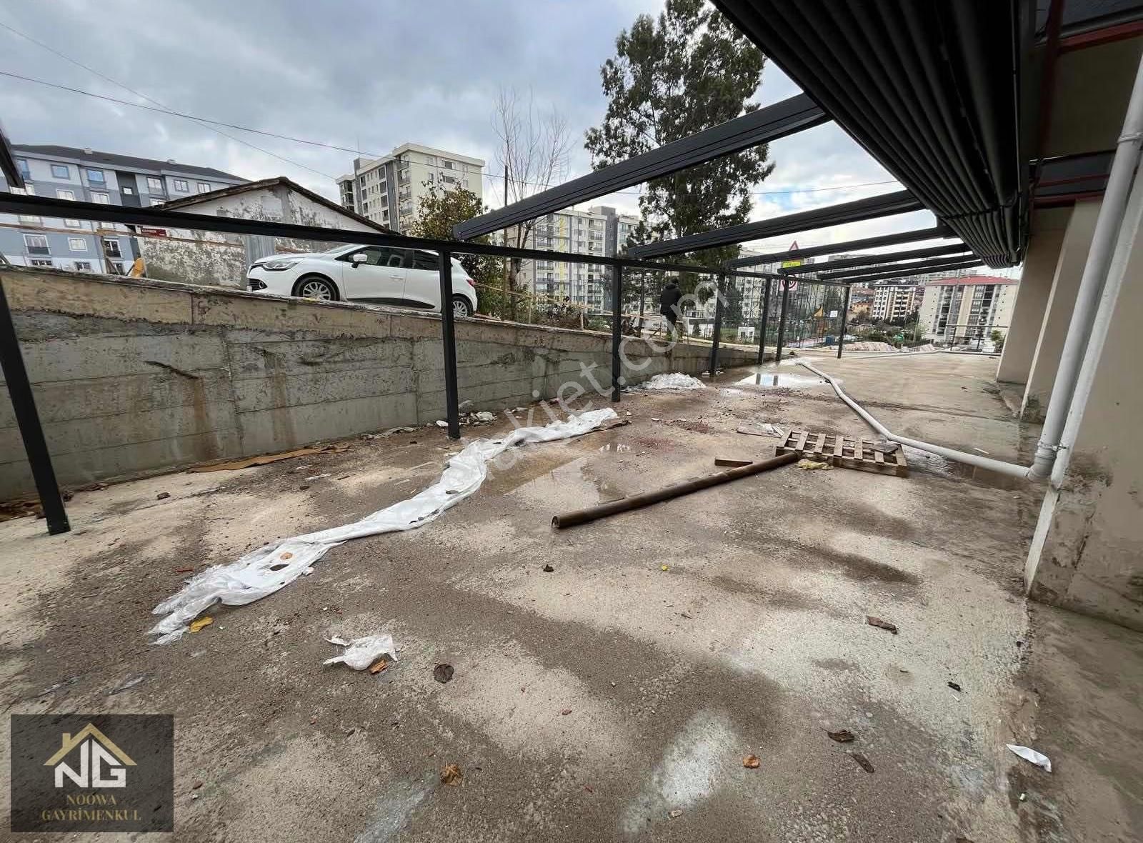 Pendik Ahmet Yesevide Okul Ve Site Yanı 400 M2 Kiralık Dükkan - Görsel 2