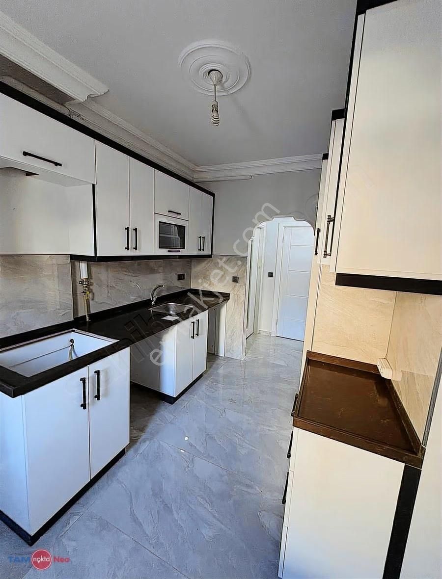 Erenköy 2+1 Ayrımutfak Girişkat Kiralık - Görsel 12