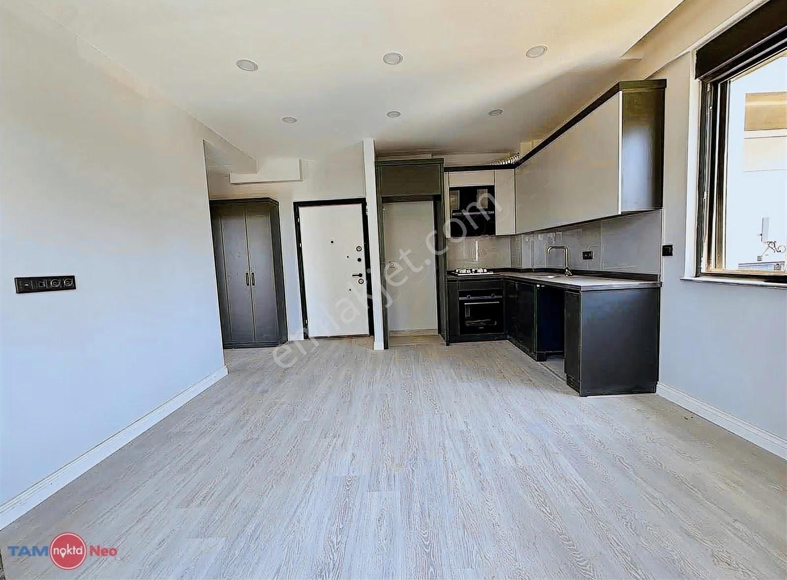 Altıntaş'ta Havuzlu,spor Alanlı,iskanlı Arakat 1+1 - Görsel 9