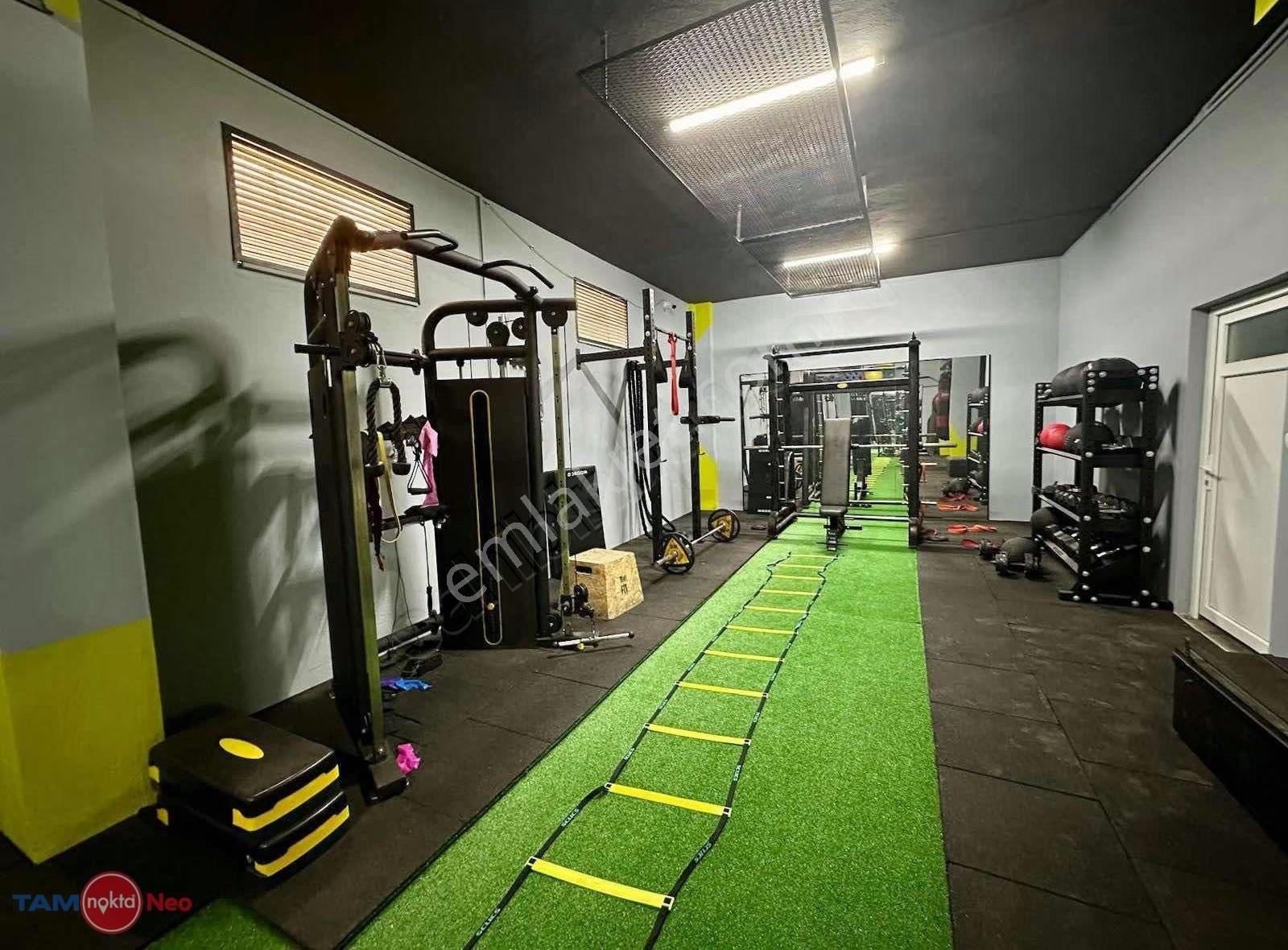 Altıntaş'ta Havuzlu,spor Alanlı,iskanlı Arakat 1+1 - Görsel 14