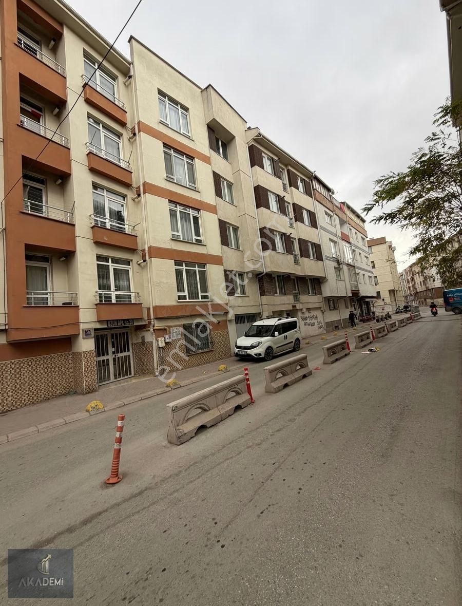 Akademi'den Collesıum Ve Espark Yakını Satılık Boş 1+1 - Görsel 2