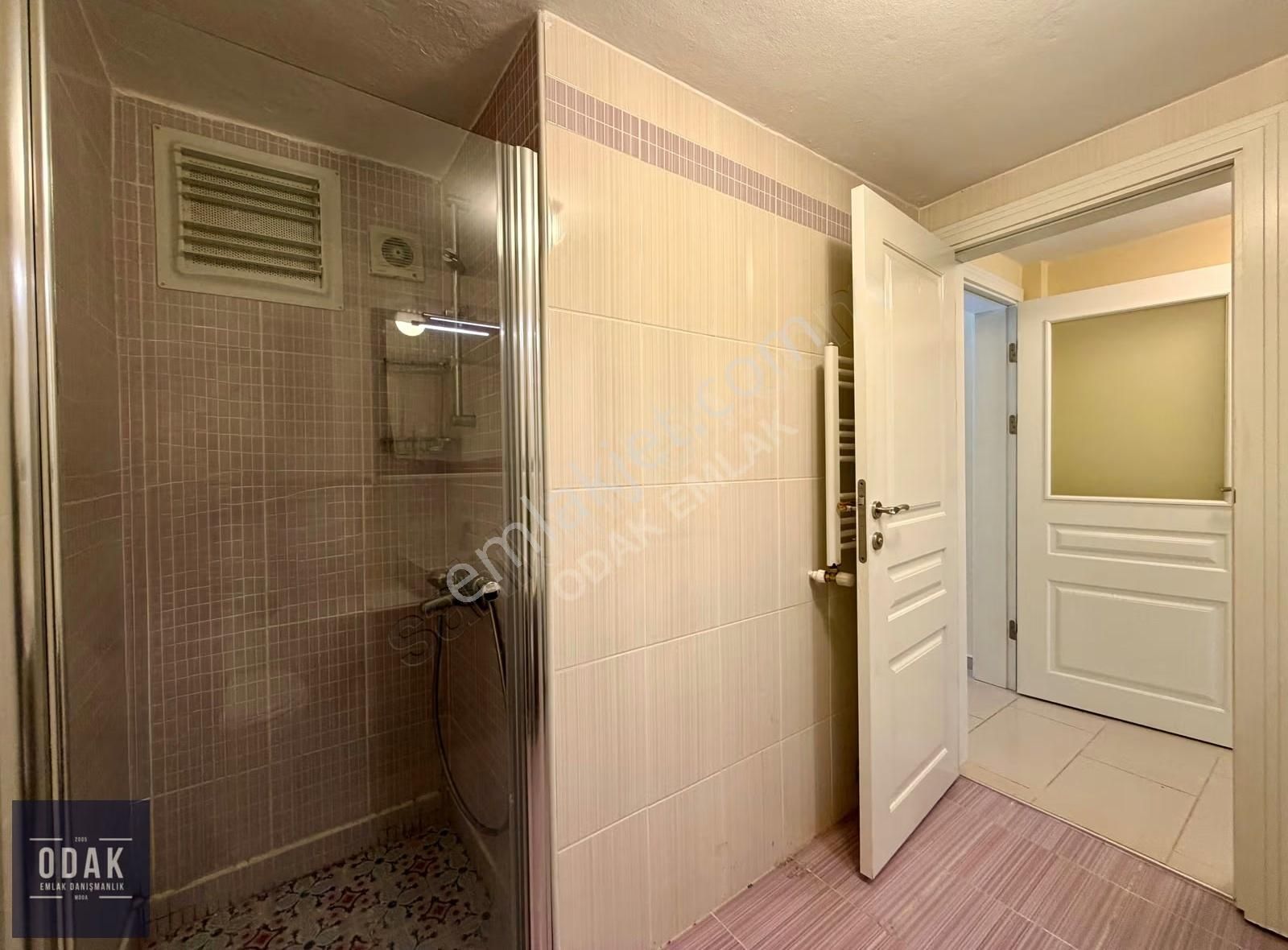 Odak'tan Güneş Sokak'ta Bakımlı Asansörlü Ara Kat - Görsel 8