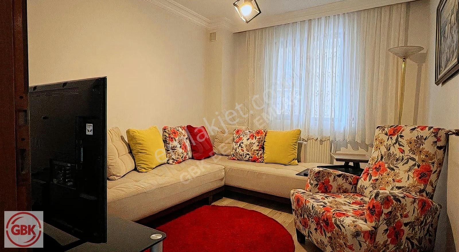 Vedat Dalokay Cad.giriş Üstü 3+1 Kiralık Eşyalı Daire - Görsel 13