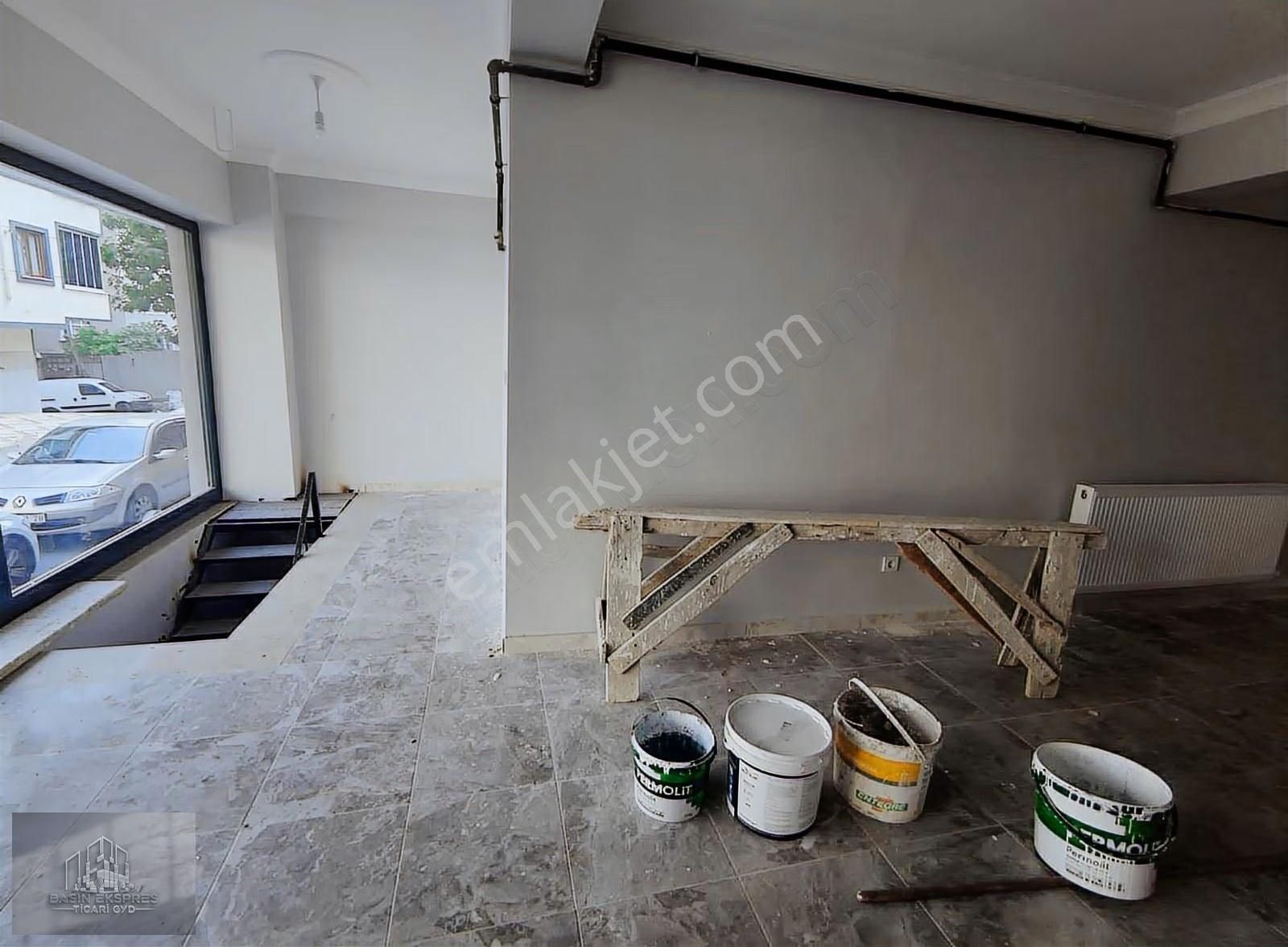 Sulyapıdan Kirazlıda Fırsat 0 90 M2 Depolu Dükkan - Görsel 27