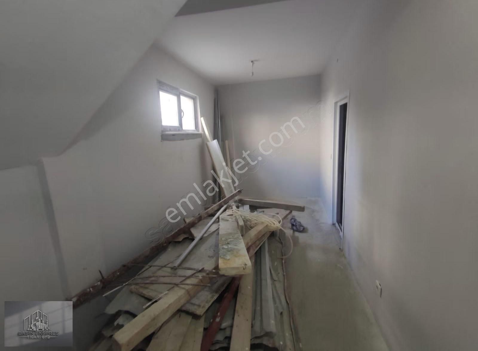 Sulyapıdan Kirazlıda Fırsat 0 90 M2 Depolu Dükkan - Görsel 10