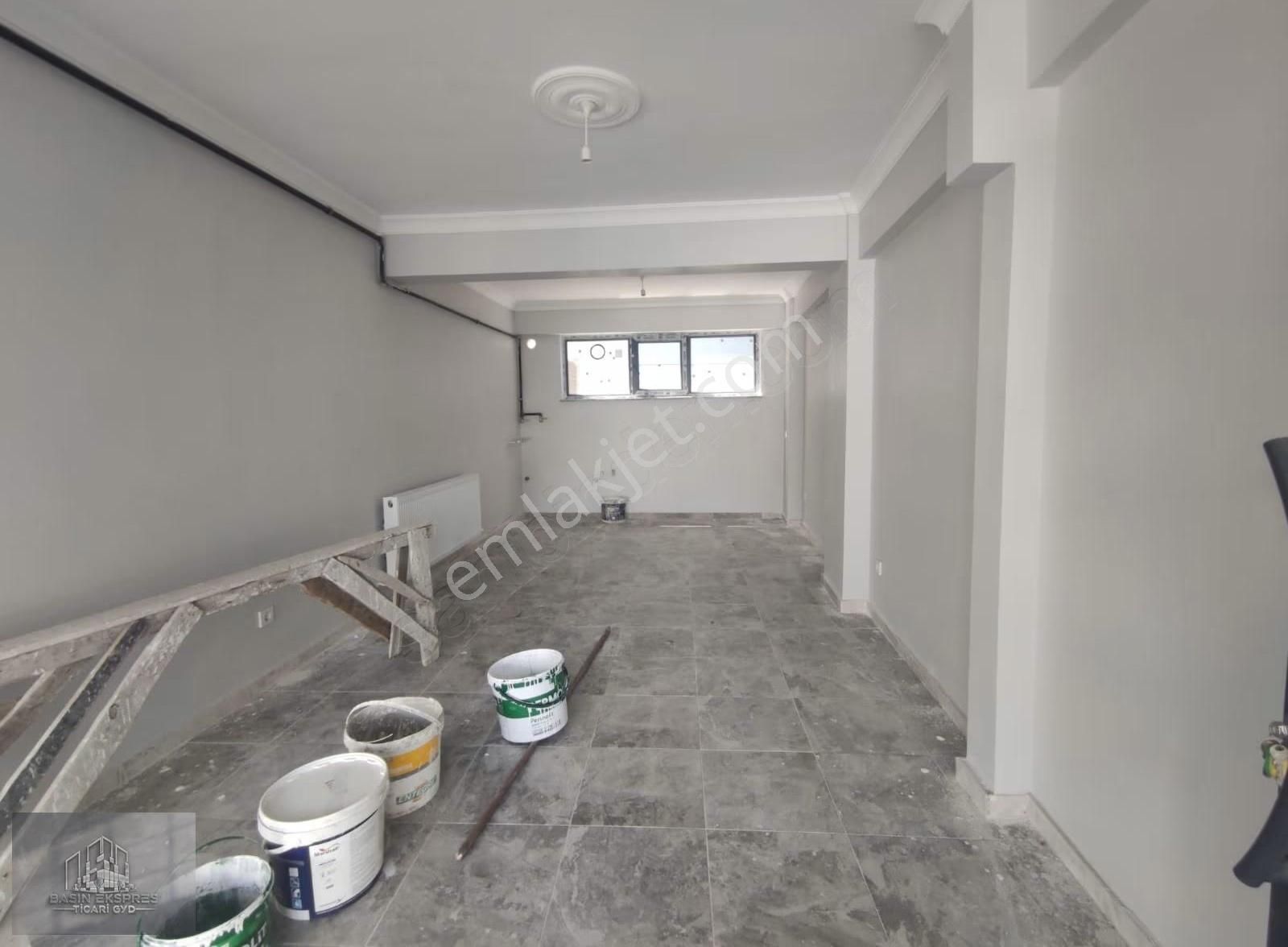 Sulyapıdan Kirazlıda Fırsat 0 90 M2 Depolu Dükkan - Görsel 19