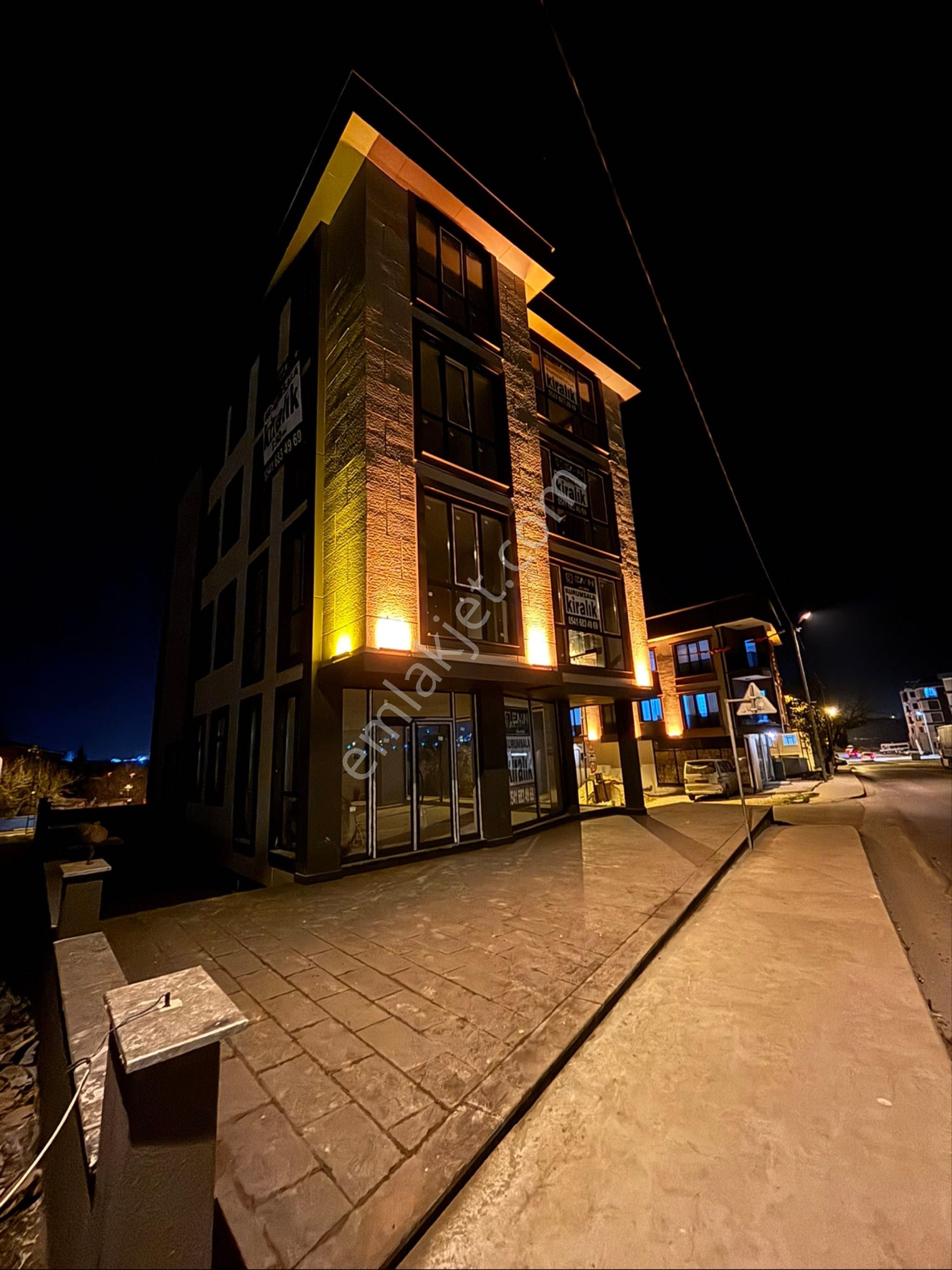 Prestijli Ve Tabela Değeri Yüksek Kiralık İş Merkez - Görsel 2