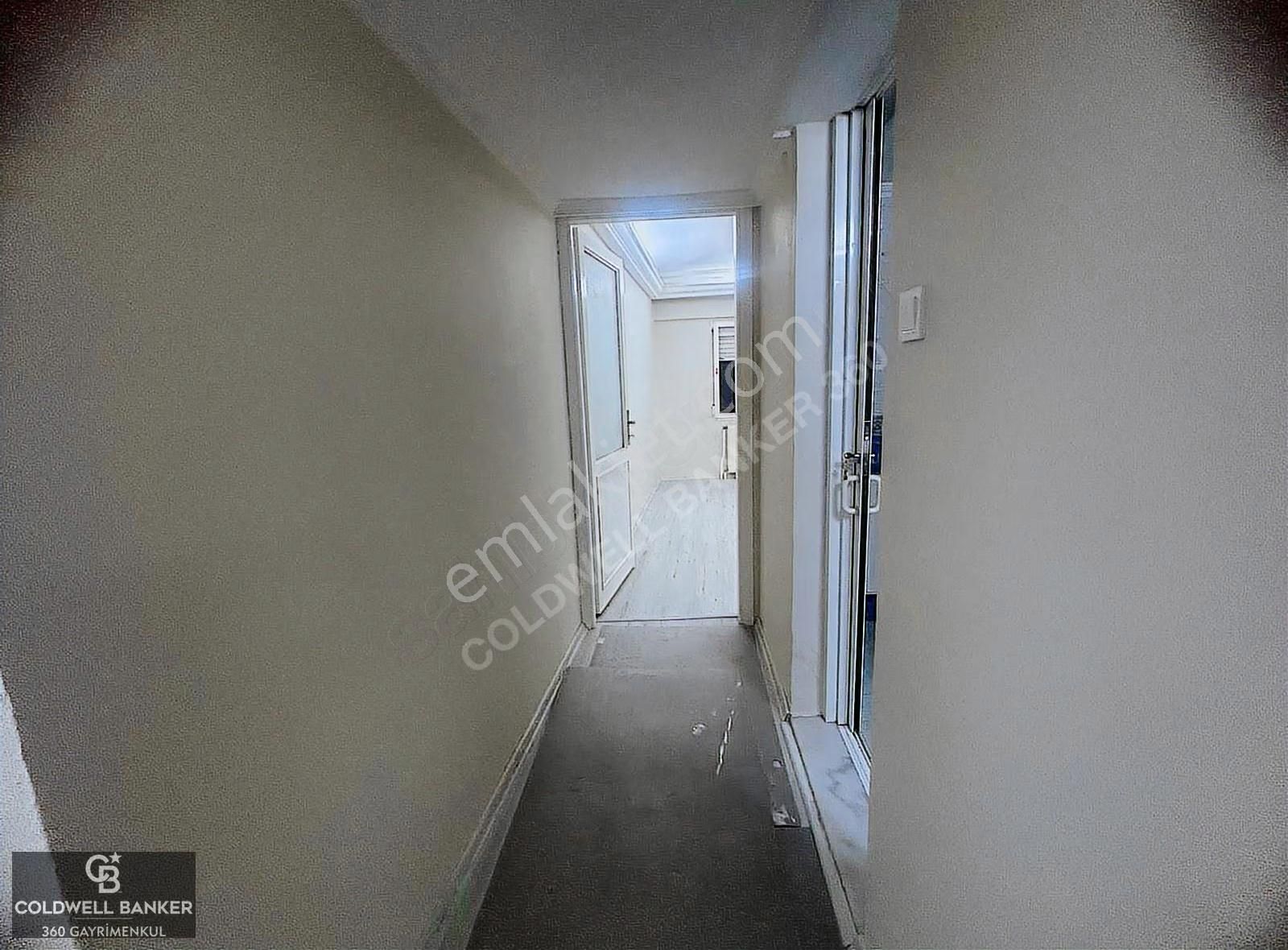 Bornova Hükümet Konağına Yakın Cadde Üzeri Kiralık 3+1 Daire - Görsel 3