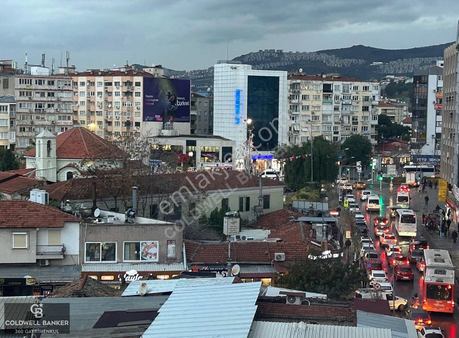 Bornova Hükümet Konağına Yakın Cadde Üzeri Kiralık 3+1 Daire