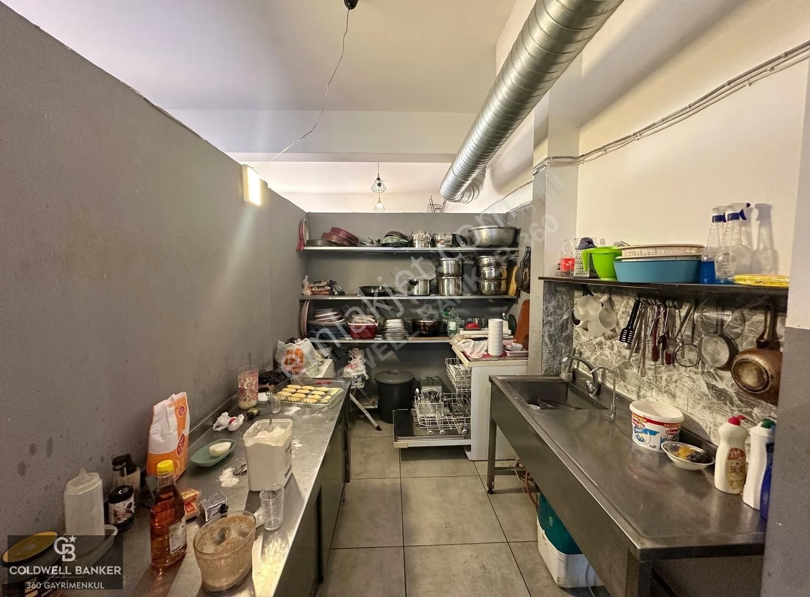 Menemen Seyrek'te Anayol Üzerinde Devir Ev Yemekleri Lokantası - Görsel 9