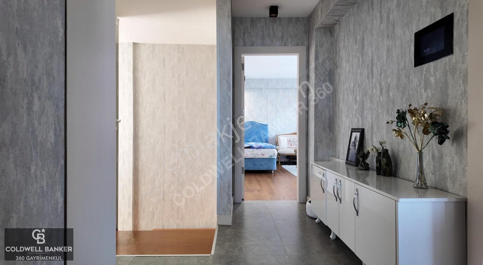 Urla İskele'nin En Elit Sitesinde Satılık Özel Tasarım Villa - Görsel 30