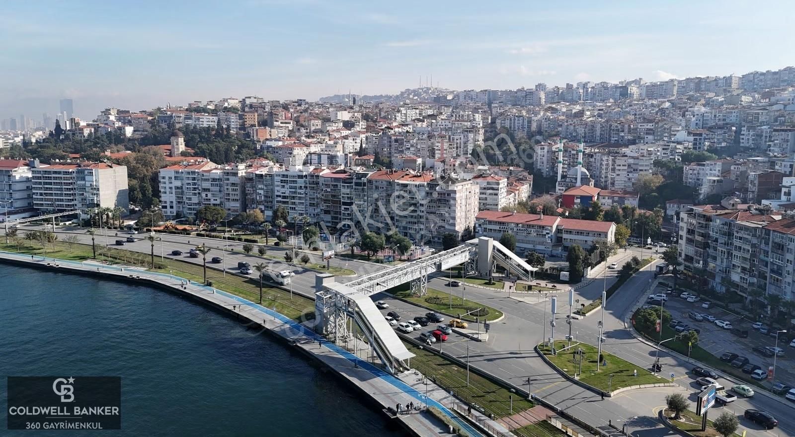 Karataş'ta Deniz Manzaralı Çift Cephe Satılık Yalı Dairesi