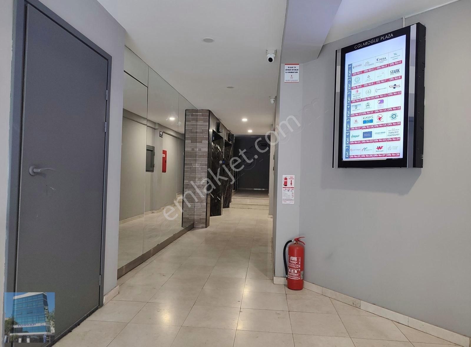 Bayraklı Adliye Yakınında Çolakoğlu Plaza'da 2+1 Kiralık Ofis - Görsel 4