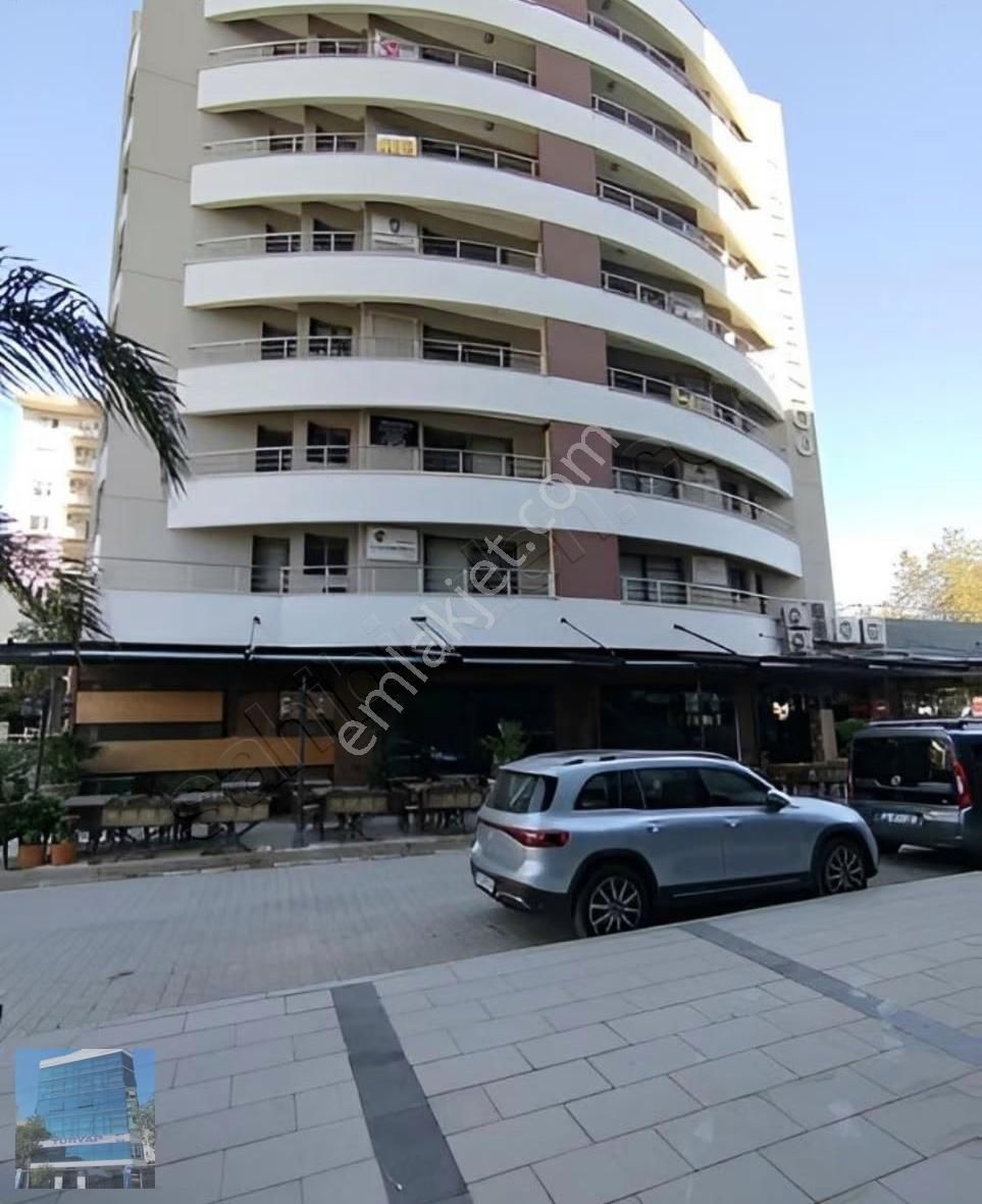 Bayraklı Adliye Yakınında Çolakoğlu Plaza'da 2+1 Kiralık Ofis - Görsel 20
