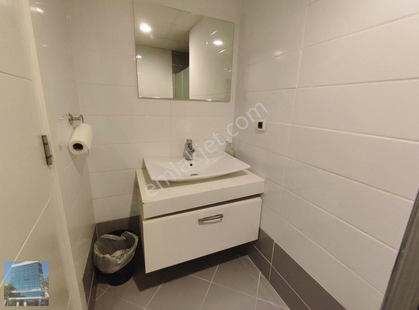 Bayraklı Adliye Yakınında Çolakoğlu Plaza'da 2+1 Kiralık Ofis - Görsel 7