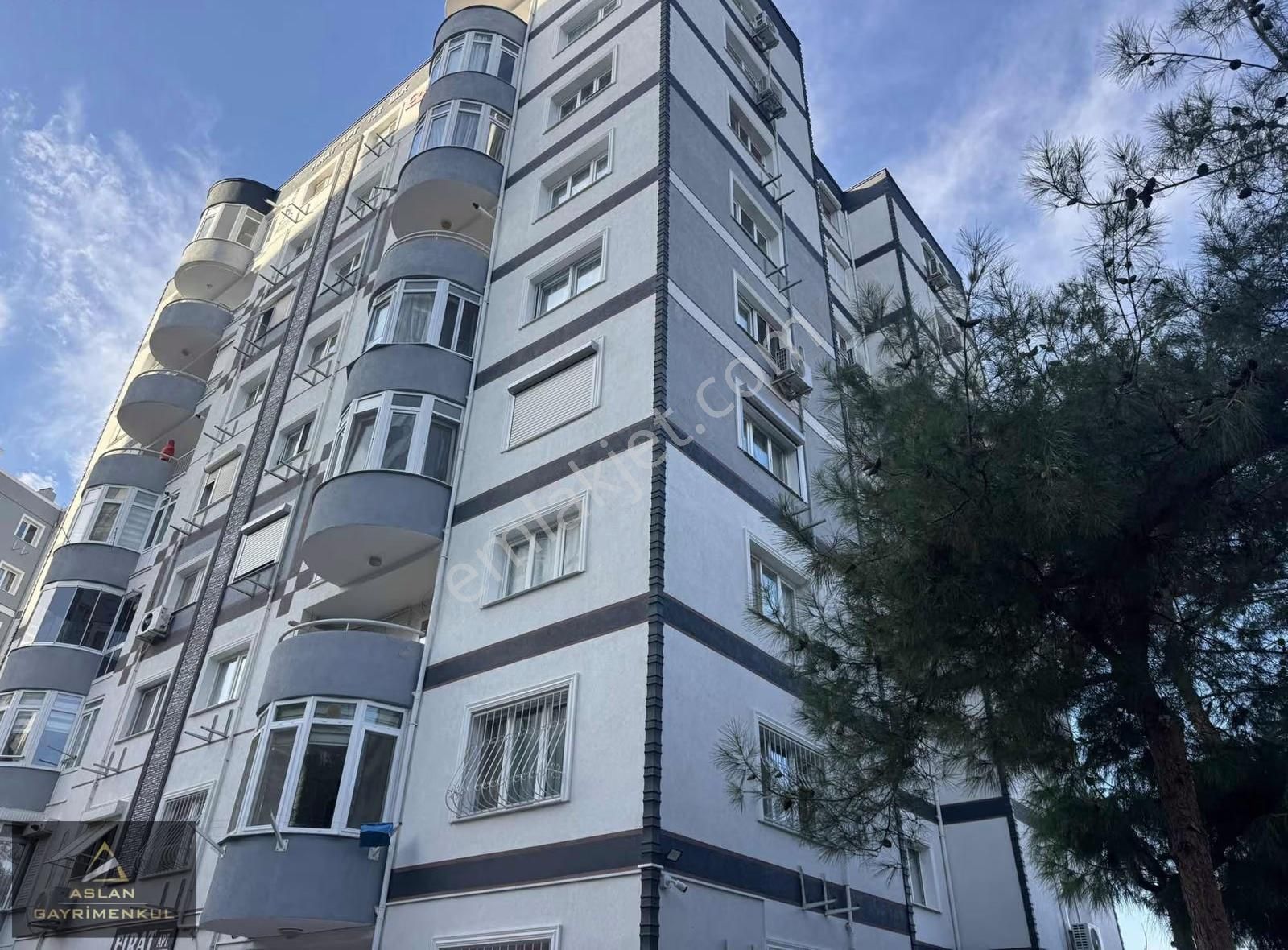 Aslan'dan Evka-4'de Ful Tadilatlı Önü Açık 3+1 Satılık Daire