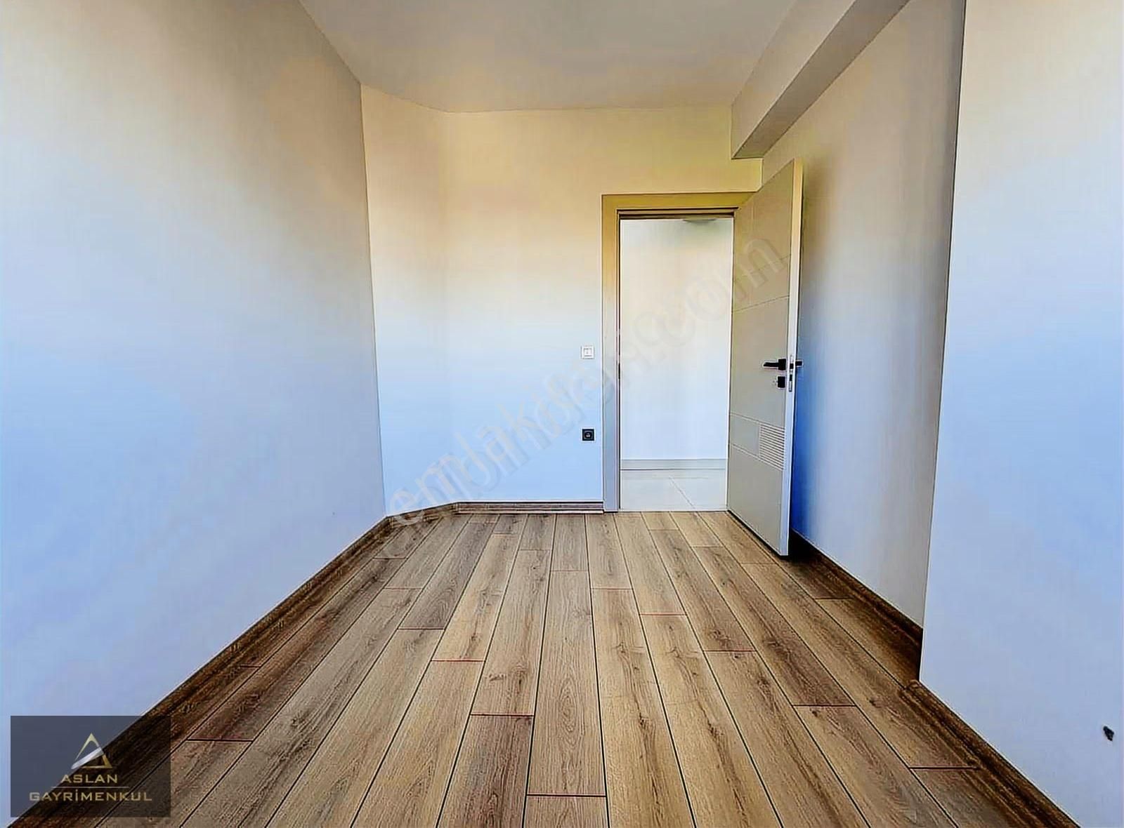 Aslan'dan Yeni Açılan Bulvar Yanı,gelişim Bölgesinde Satılık 2+1 - Görsel 20