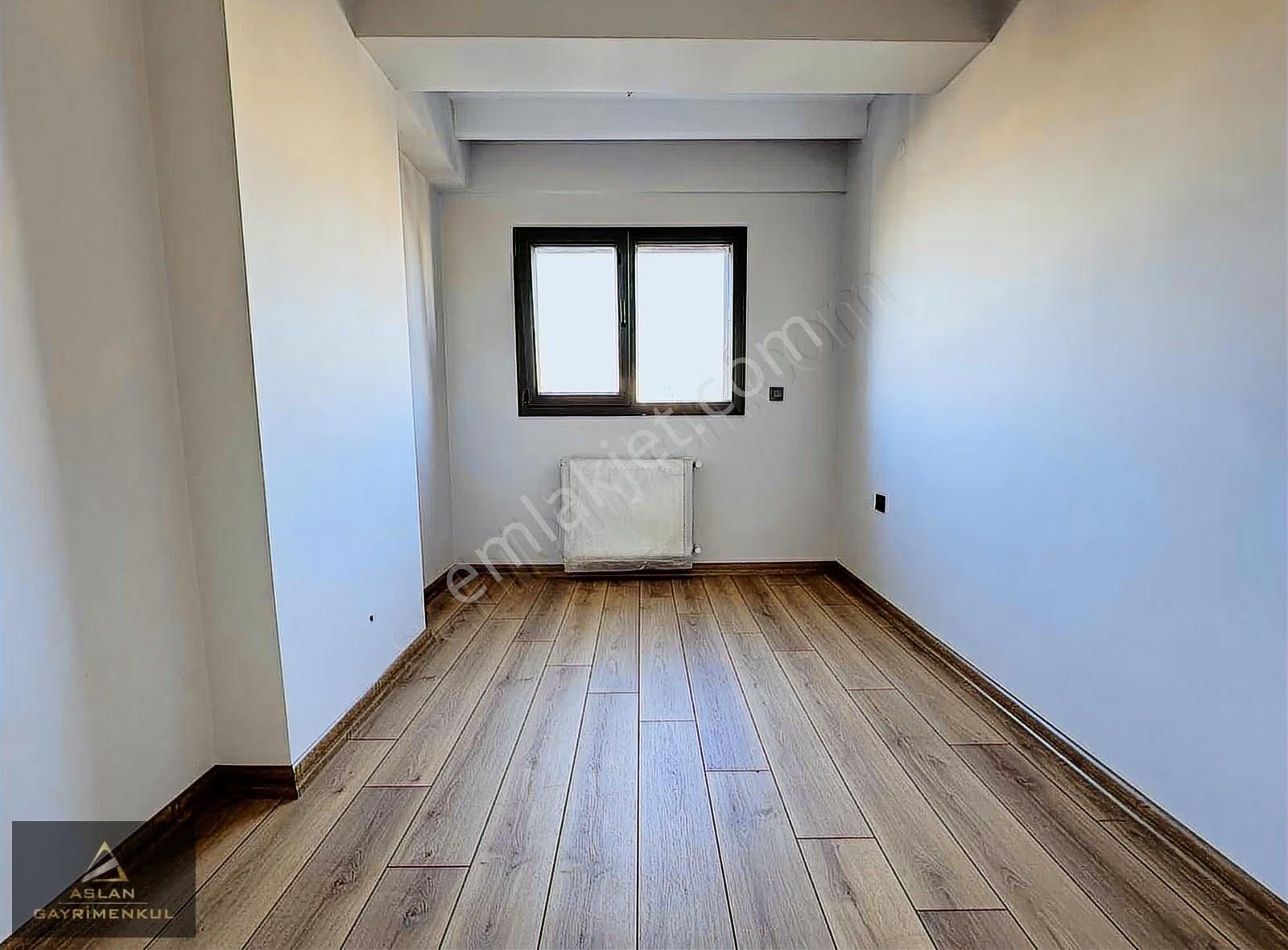 Aslan'dan Yeni Açılan Bulvar Yanı,gelişim Bölgesinde Satılık 2+1 - Görsel 4