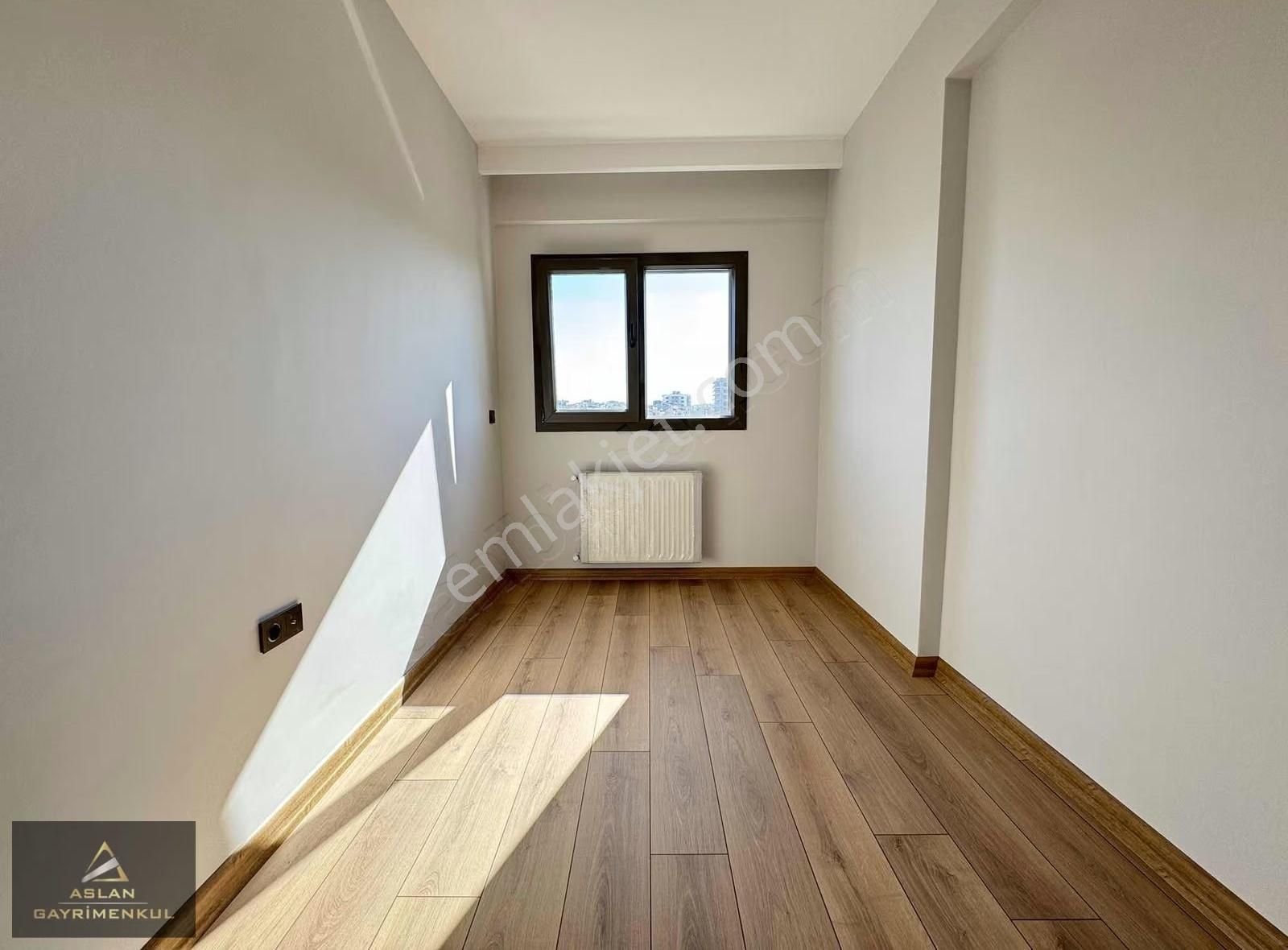 Yeni Açılan Bulvar Yanı,gelişim Bölgesinde, K.mutfak Satılık 2+1 - Görsel 14