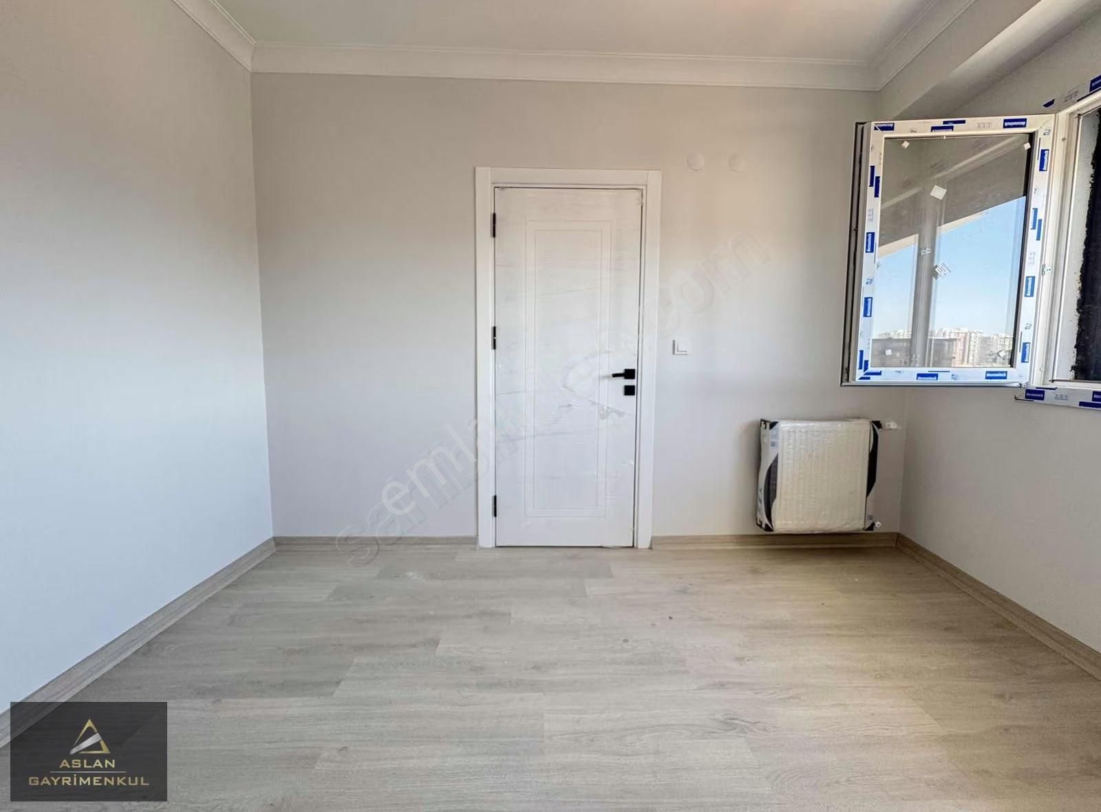 Aslan'dan Yalı Mahallesinde Deniz Manzaralı Sıfır Satılık 1+1 - Görsel 5