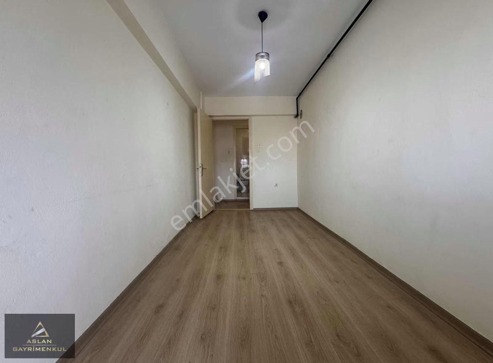 Aslan'dan Demirköprü İzban, Diş Hastanesi Yanı Satılık 3+1 Daire - Görsel 2